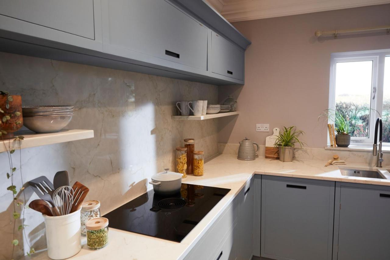 Spacious 4 Bed Family Cottage In Parkland Setting Йорк Екстериор снимка